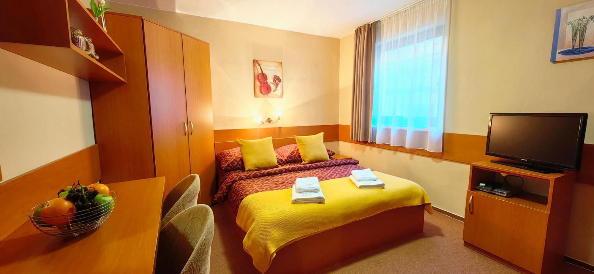 Jurika Liptov Aparthotel Liptovsky Mikulas Exterior photo