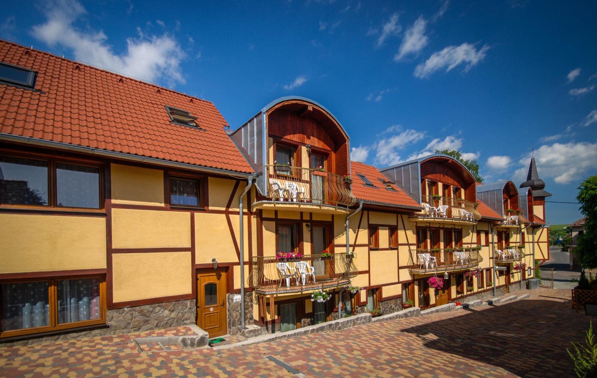 Jurika Liptov Aparthotel Liptovsky Mikulas Exterior photo